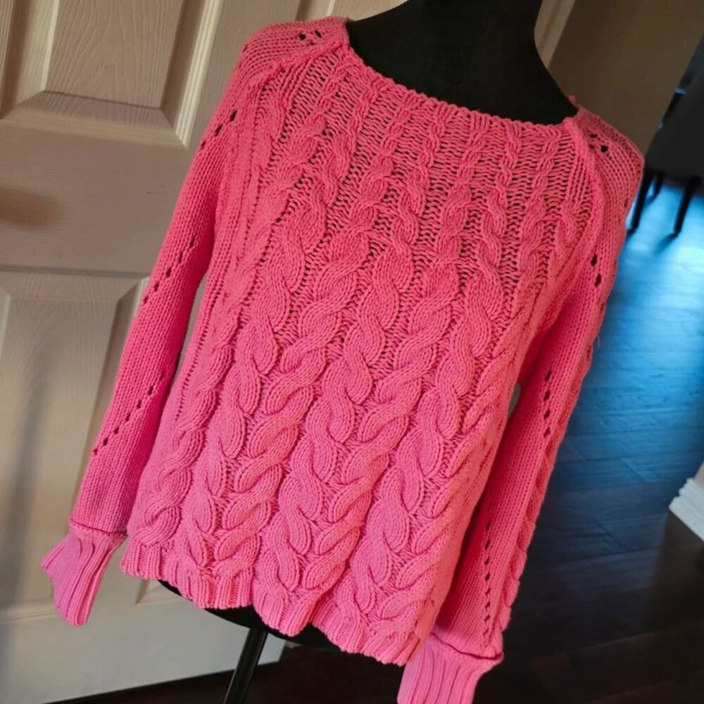 Sage & Fig pink sweater size Large